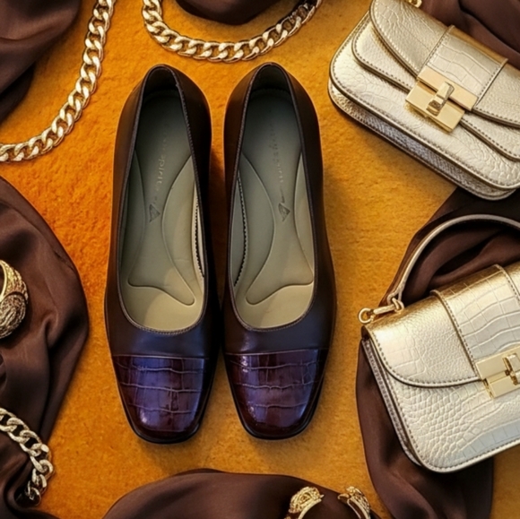 Block Heels - Picture 16 of 16